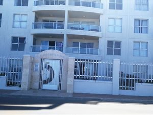 1 Bed Apartment in Bloubergstrand
