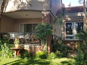 3 Bed Townhouse in Woodhill