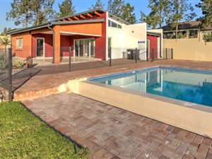 3 Bed Duplex in Maroeladal