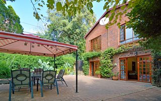 8 Bedroom House in Northcliff