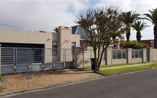 3 Bedroom House in Thornton