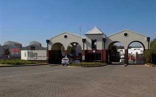 648 m² Industrial space in Randjesfontein