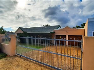 3 Bed House in Milkwood Park
