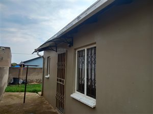 3 Bed House in Windmill Park