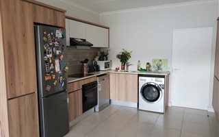2 Bedroom Apartment in Linbro Park