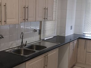 2 Bed Apartment in Atholl