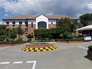 225 m² Commercial space in Boskruin