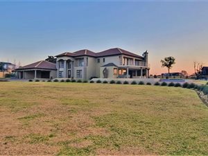 6 Bed House in Mooikloof Heights