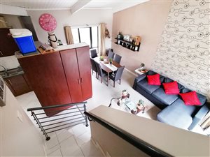 2 Bed Apartment in Somerset West Central
