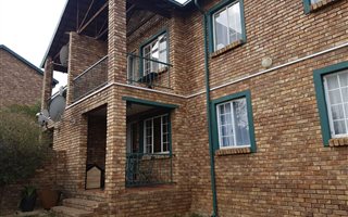 2 Bedroom Apartment in Rietvalleirand