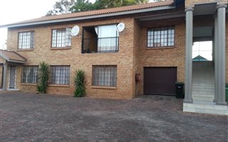3 Bedroom Flat in Rustenburg