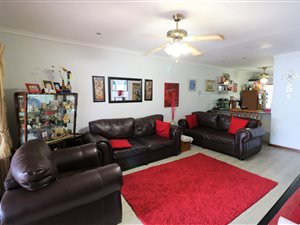 3 Bed Townhouse in Beacon Bay