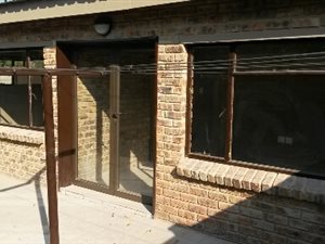 1 Bedroom Garden Cottage in Three Rivers