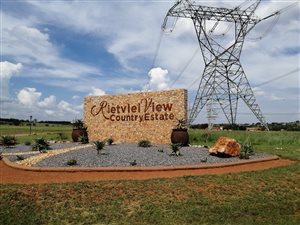 1.1 ha Land available in Rietvlei View