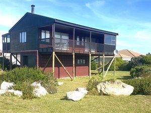 2 Bed House in Bettys Bay