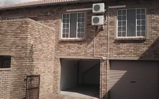 3 Bedroom Duplex in Kosmosdal