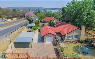 3 Bedroom House in Malanshof