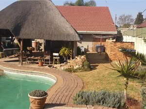 4 Bed House in Edelweiss