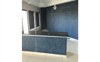 100 m² Retail Space in Primrose