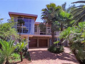 4 Bedroom House in Waterkloof Ridge