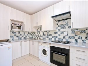 1 Bedroom Apartment in Constantia Kloof
