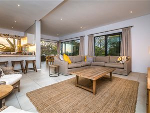3 Bed Apartment in Rosebank