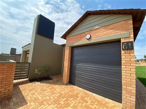 2 Bed Simplex in Retire at Midstream