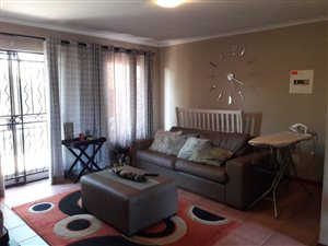 2 Bed Apartment in Highveld