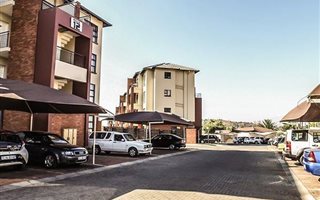 2 Bedroom Townhouse in Oakdene