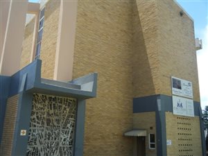 5000 m² Commercial space in Van Riebeeck Park