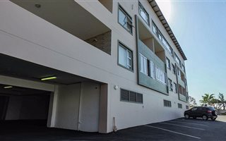 2 Bedroom Apartment in Uvongo