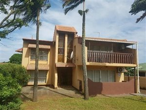 6 Bed House in Isipingo Hills