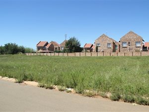2137 m² Land available in Baillie Park