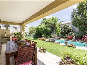 5 Bed House in Dainfern Golf Estate
