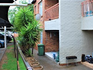 3 Bed Flat in Birchleigh