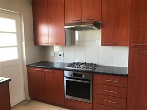2 Bed Apartment in Claremont