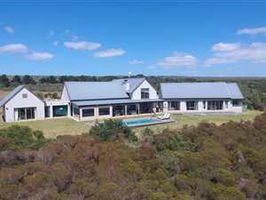 5.2 ha Smallholding in Kromme River