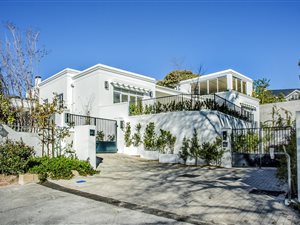 3 Bed House in Constantia Upper