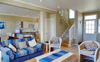 2 Bedroom Townhouse in Pinnacle Point Golf Estate