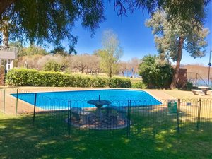 4 Bed House in Vaalview
