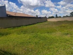 1353 m² Land available in Lenasia