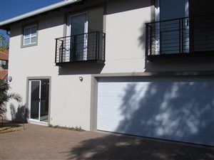 4 Bed House in Waterkloof Ridge
