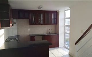 3 Bedroom Penthouse in Bloubergrant