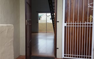 2 Bedroom Duplex in Noordhang