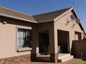 3 Bed Apartment in Valleyview Estate