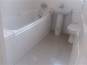 3 Bed House in Aquadene
