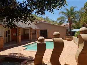 3 Bedroom Duet in Azaleapark