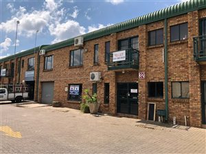 400 m² Industrial space in Hennopspark