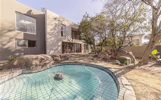 4 Bedroom House in Magaliessig