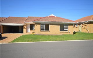 3 Bedroom Townhouse in Durbanville Central